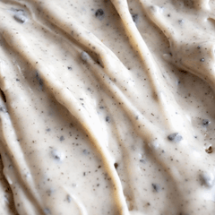 Crema untada en tostada